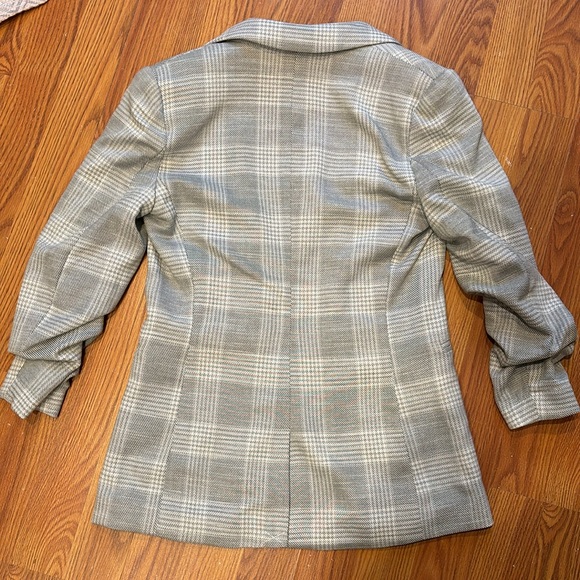 Brand new gray blazer - Picture 3 of 5